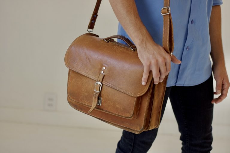 Student Bag | Smitten with Leather